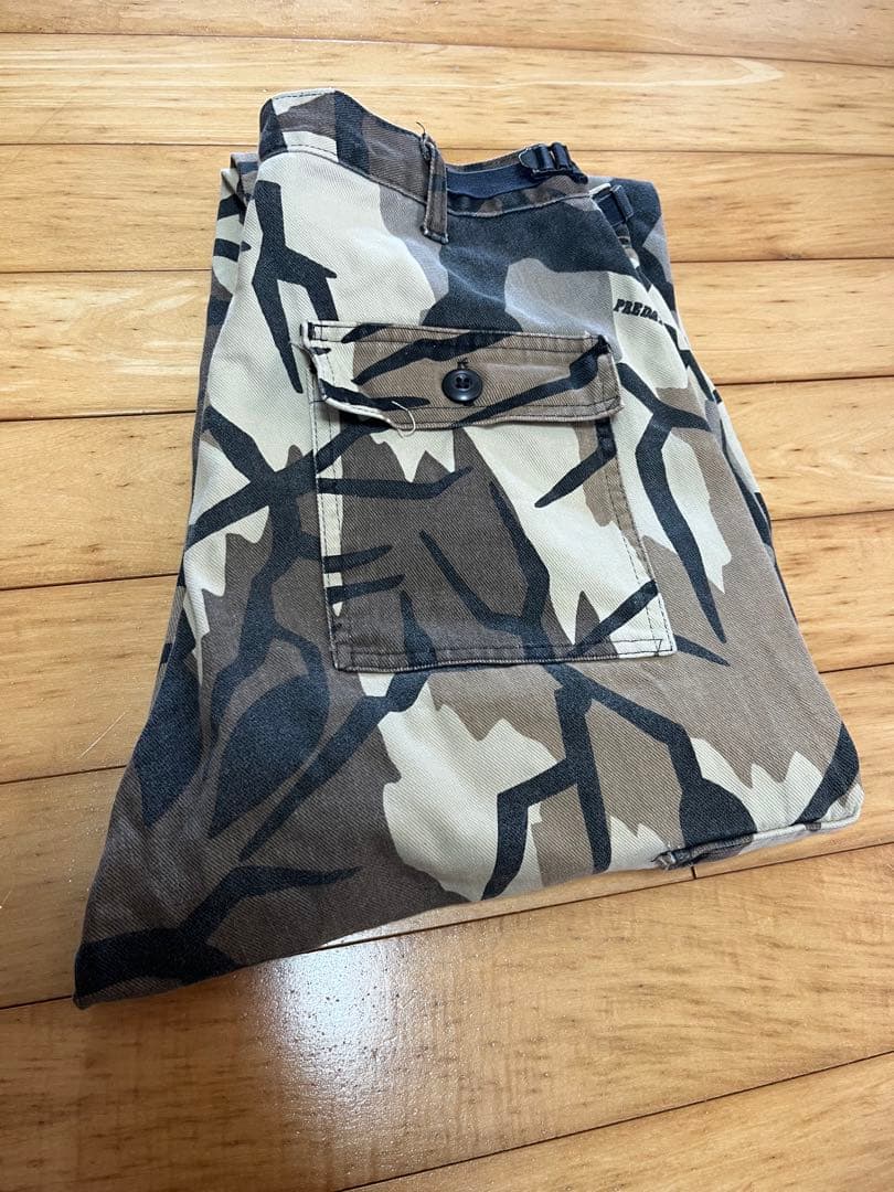 Predator プレデターカモ　迷彩カーゴパンツ