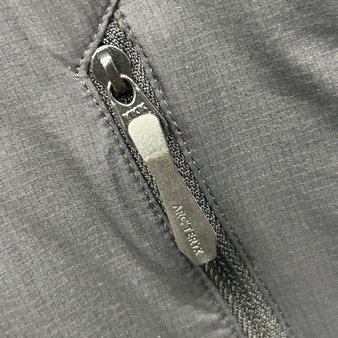 【美品】 ARC'TERYX ATOM SL VEST M 黒 アークテリクス