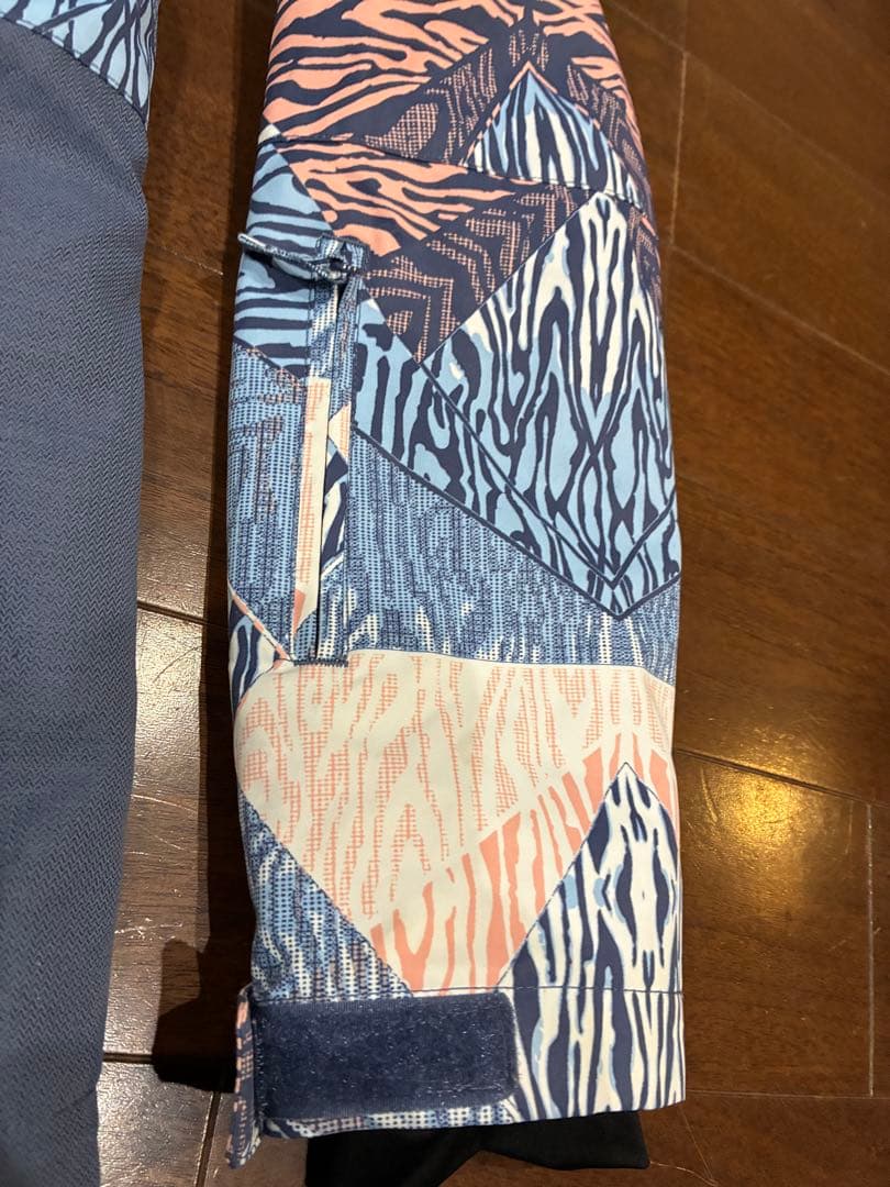 ROXY スノーボードウェア フード付き