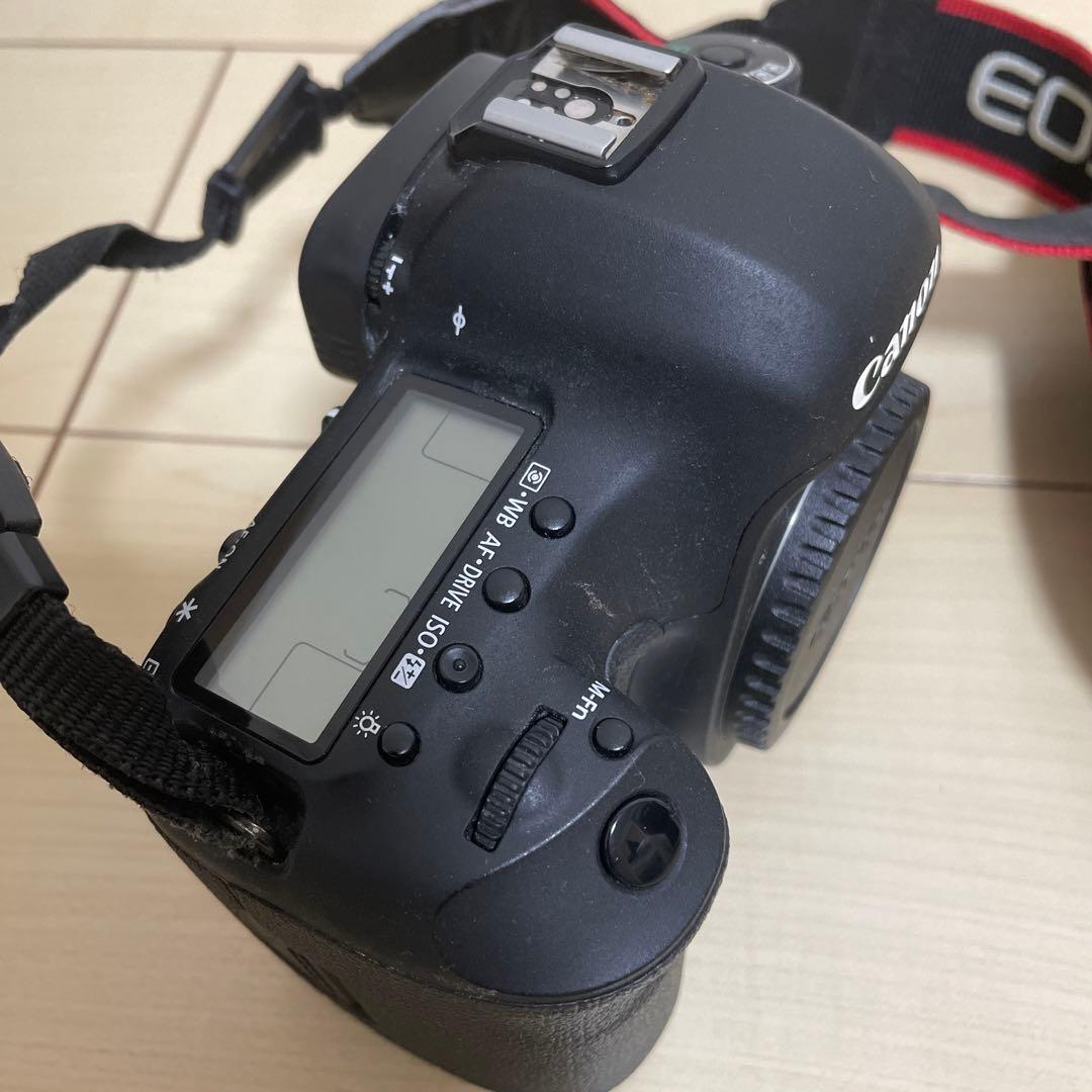Canon EOS 5D MARK3+バッテリーグリップBG-E11 純正2個
