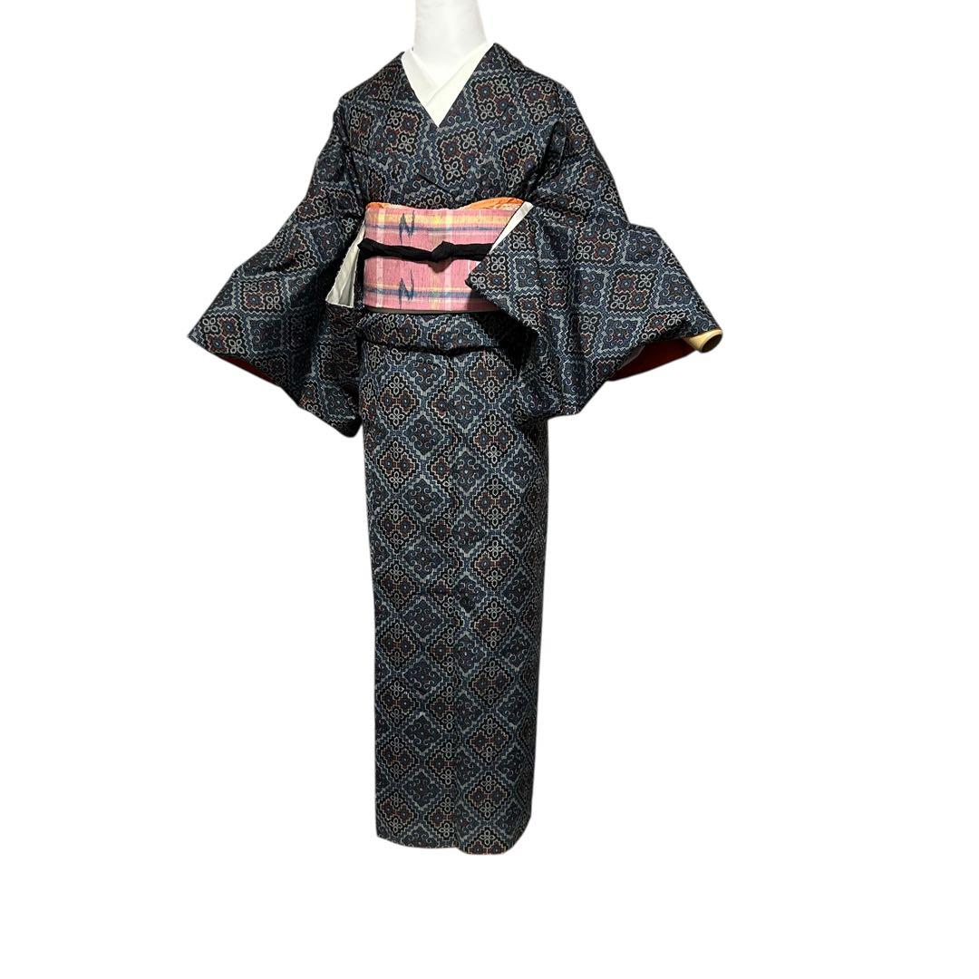 ト*ー様 未使用近い　美品　袷　正絹　上質紬　龍郷柄　小紋　フルセット　琉球絣柄