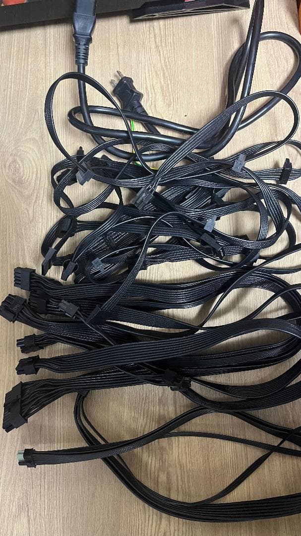 TOUGHPOWER TF3 1300W TITANIUM（開封済み）