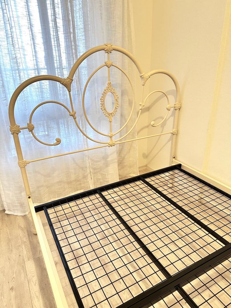 値下●Laura Ashley ローラアシュレイ ベッドフレーム ダブル ベッド