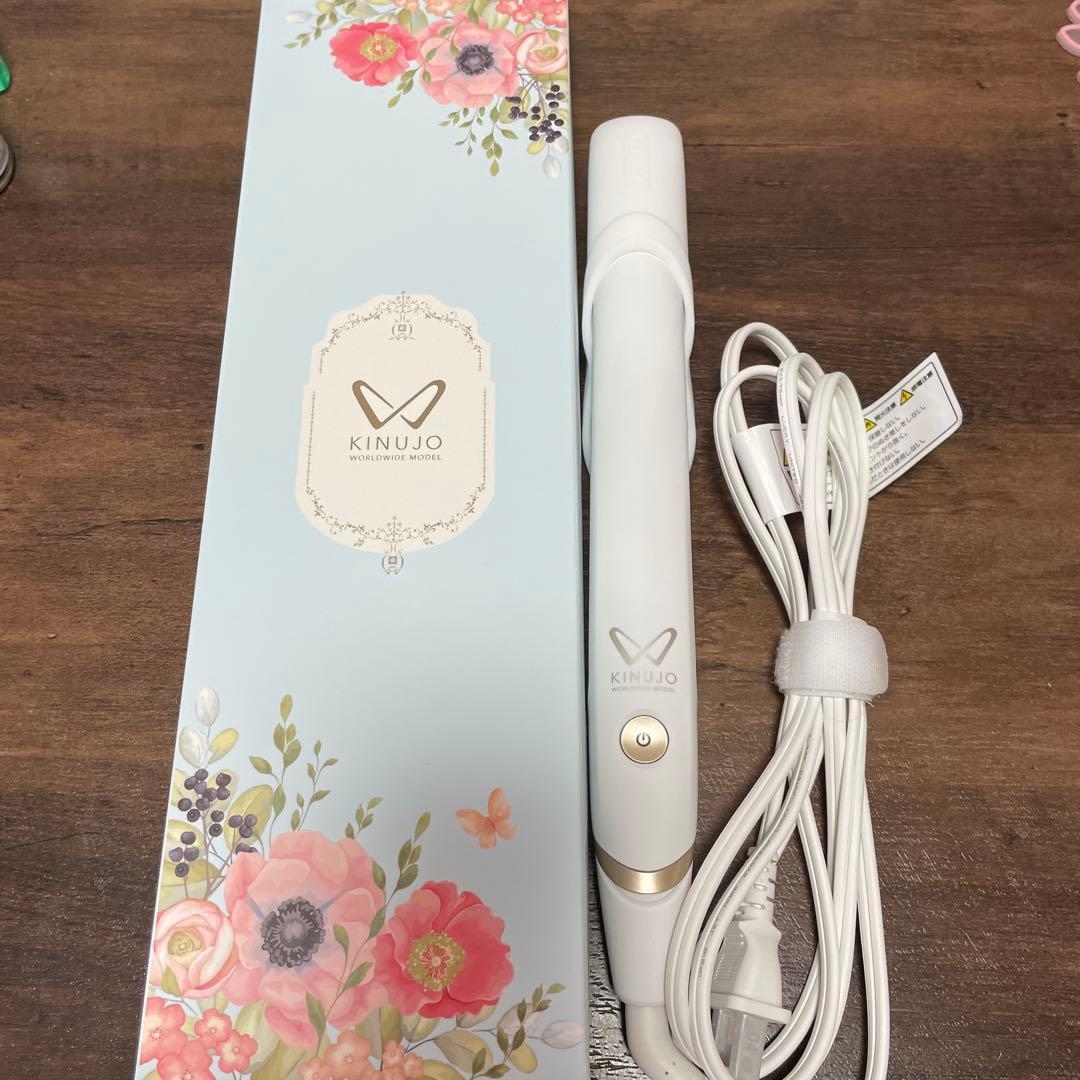 絹女 キヌージョ ワールドワイドモデル ストレートアイロン ホワイト