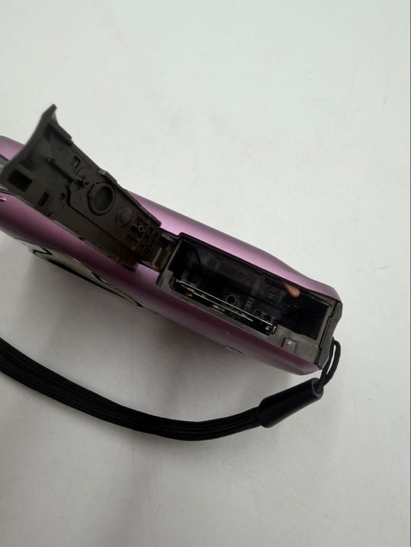 Canon IXY930IS コンパクトデジタルカメラ　PC1437