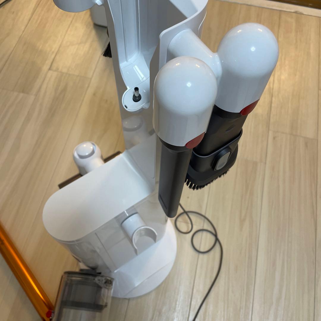 ダイソン　v10 fluffy 掃除機　サイクロン