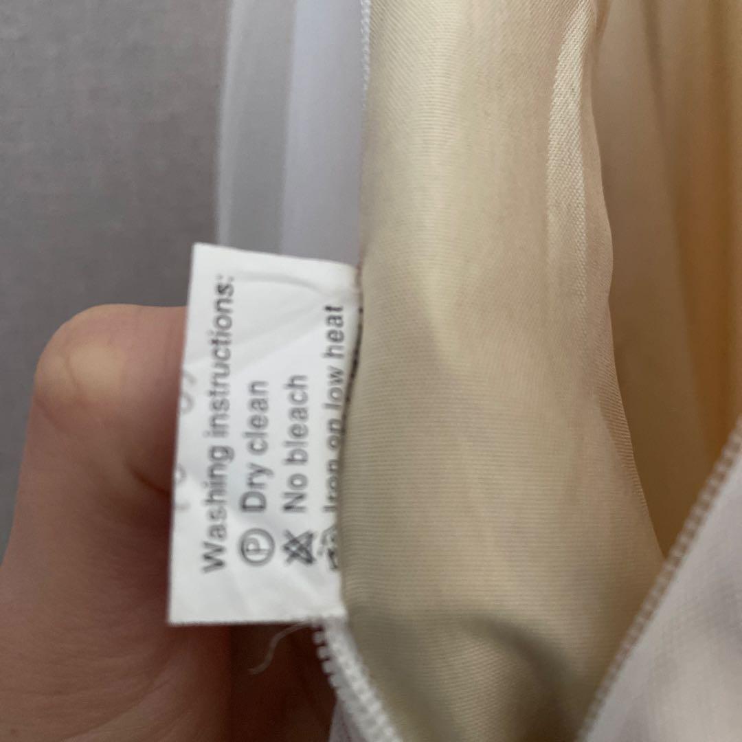 美品 アーバンブランシュ ウェディングドレス ホルターネック チュール