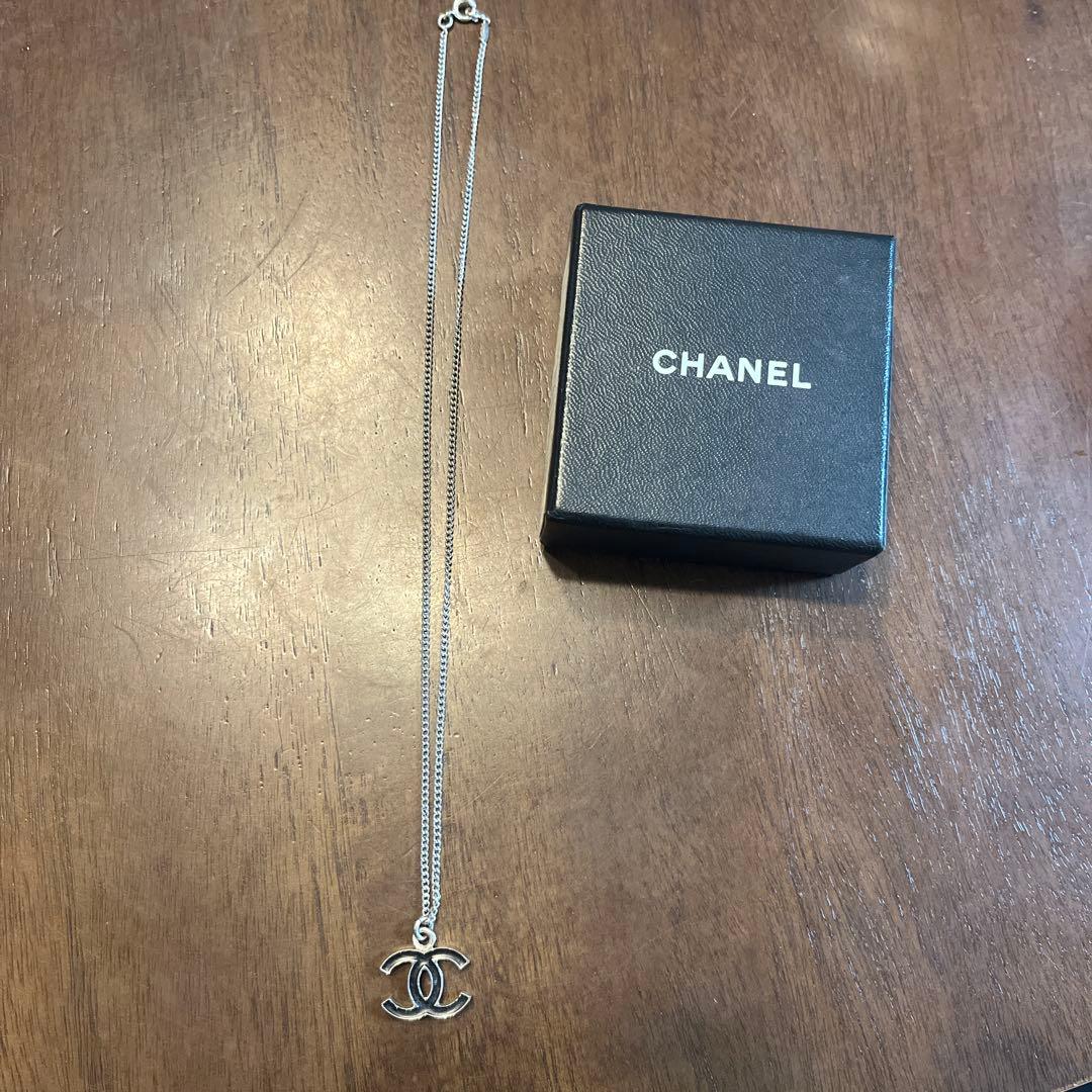CHANEL シルバーネックレス♡