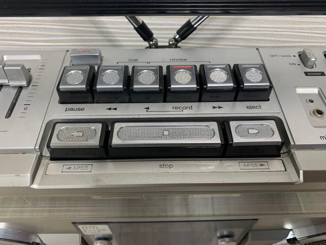 動作品！美品ラジカセ シャープ SHARP GF-303ST AM FM ラジオ