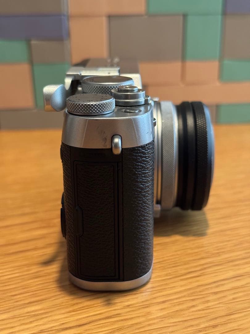 【送料込み】FUJIFILM X100F