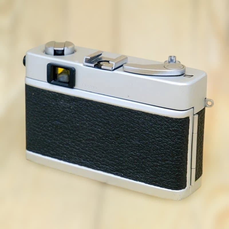 【整備品】珍品　KONICA C35 コニカ シルバーカウンター