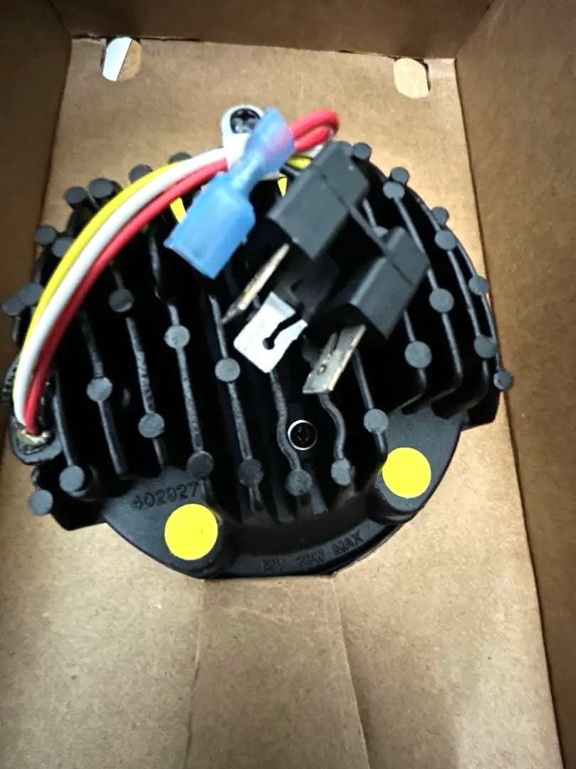 ハーレーダビッドソン純正LEDヘッドライト　超美品