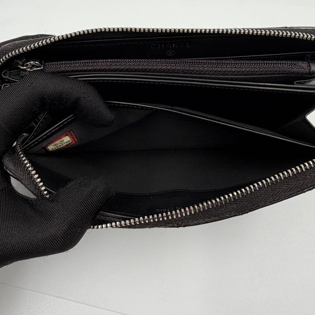【美品】シャネル 長財布 エナメル パテント マトラッセ ココマーク 黒 820