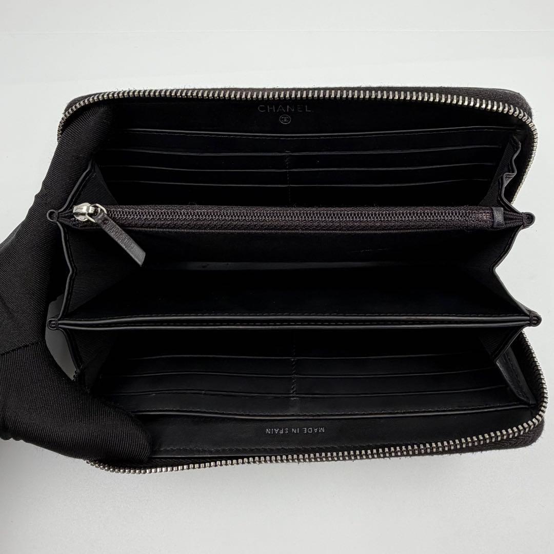 【美品】シャネル 長財布 エナメル パテント マトラッセ ココマーク 黒 820