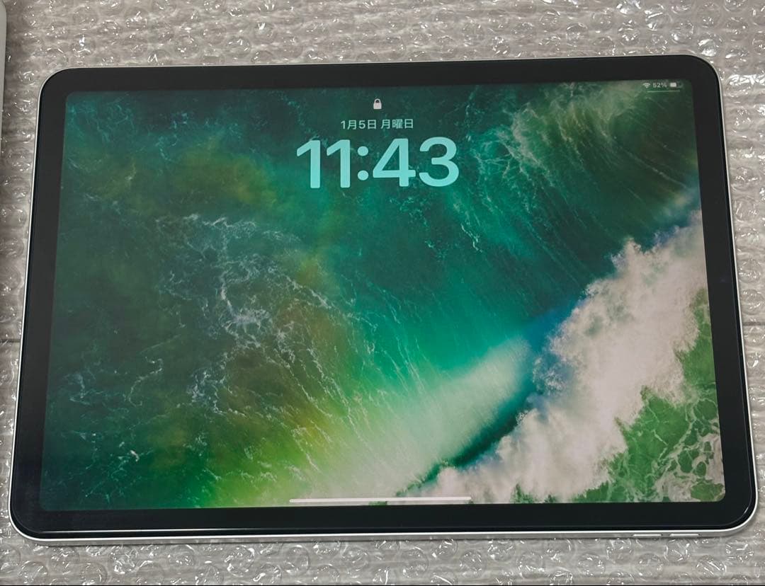 【美品】iPad Air 第5世代 M1チップ 256GB Wi-Fiモデル