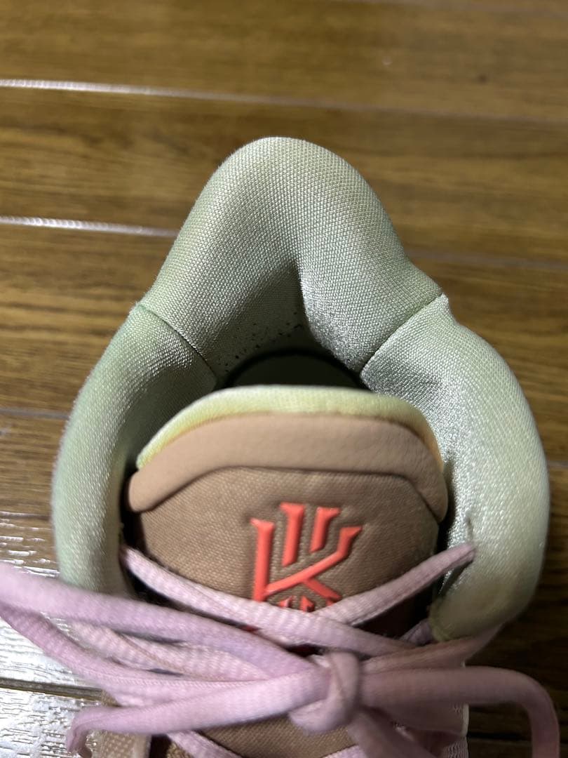 お*こ様 NIKE KYRIE 7 EP '1 WORLD 1 PEOPLE