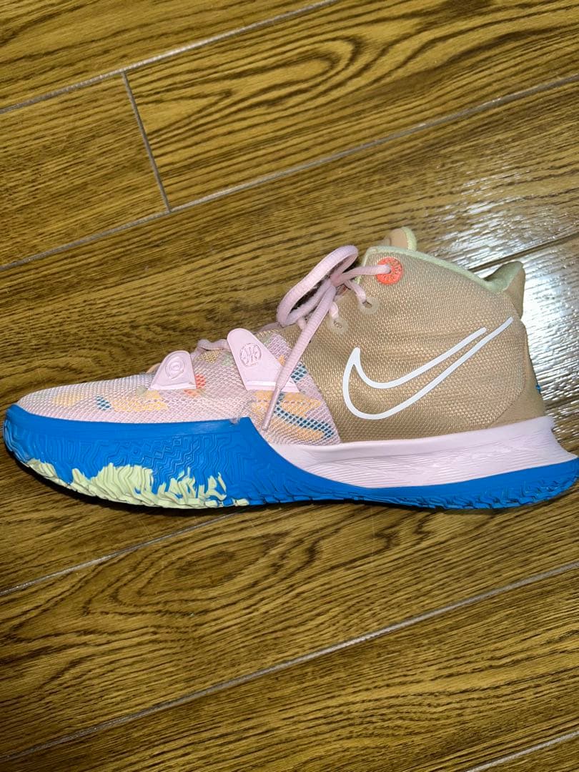お*こ様 NIKE KYRIE 7 EP '1 WORLD 1 PEOPLE