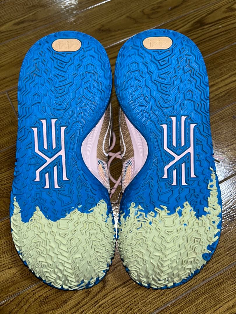 お*こ様 NIKE KYRIE 7 EP '1 WORLD 1 PEOPLE