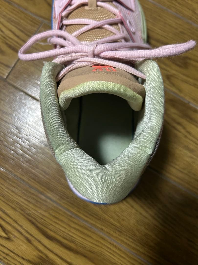 お*こ様 NIKE KYRIE 7 EP '1 WORLD 1 PEOPLE
