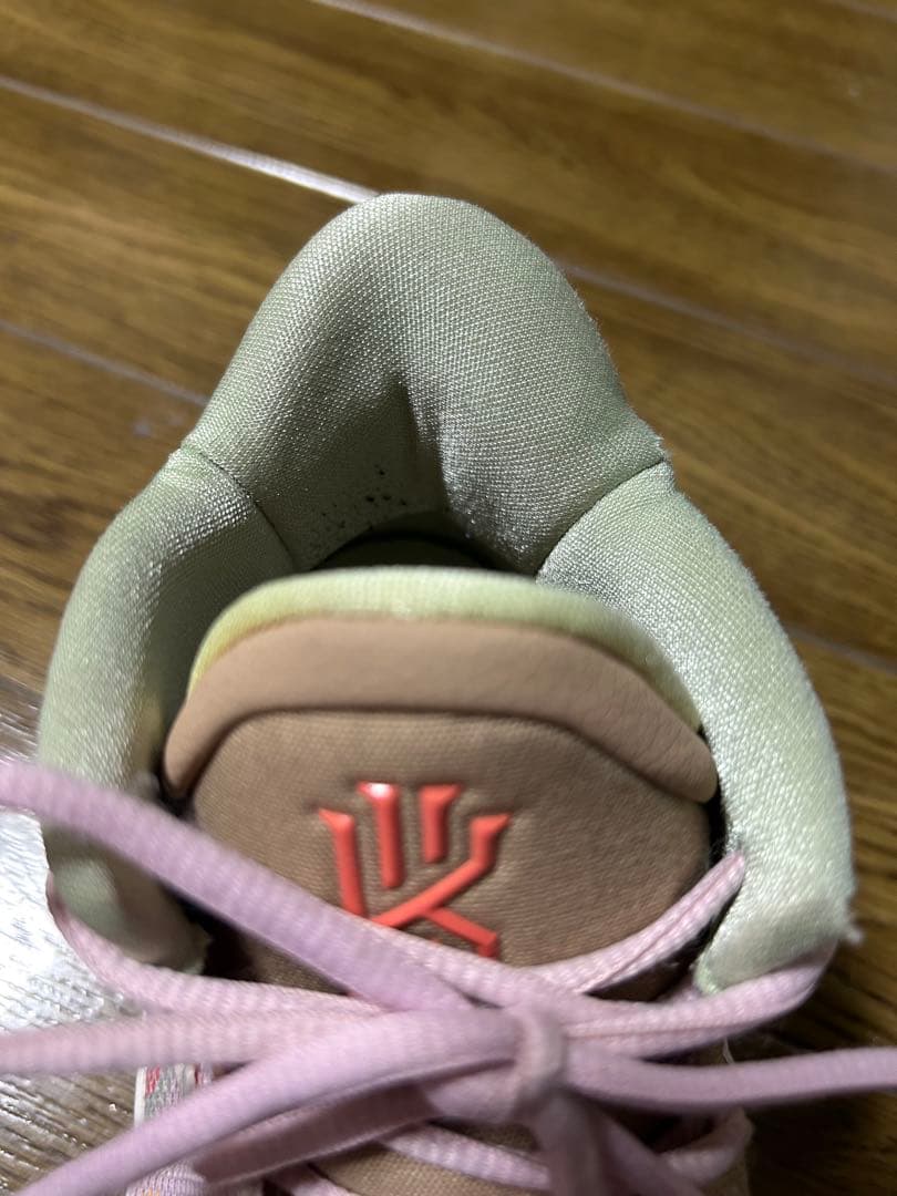 お*こ様 NIKE KYRIE 7 EP '1 WORLD 1 PEOPLE