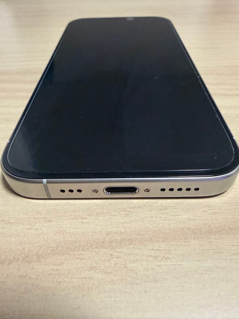 iPhone15 Pro 512GB ホワイト SIM フリー 送料無料