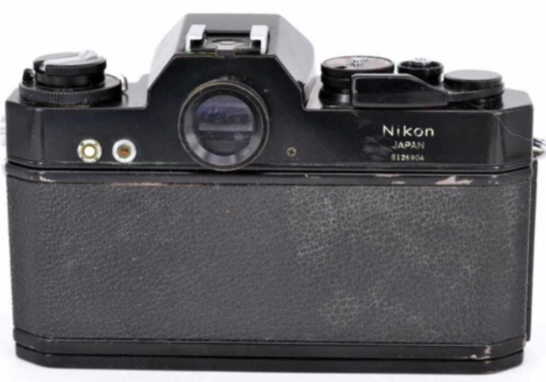 Nikon Nikomat EL 35mm フィルム一眼レフカメラ＋レンズ