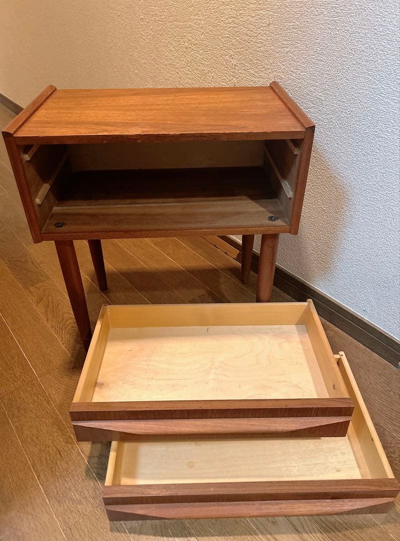 【北欧ヴィンテージ】デンマーク　チーク材　サイドチェスト2段