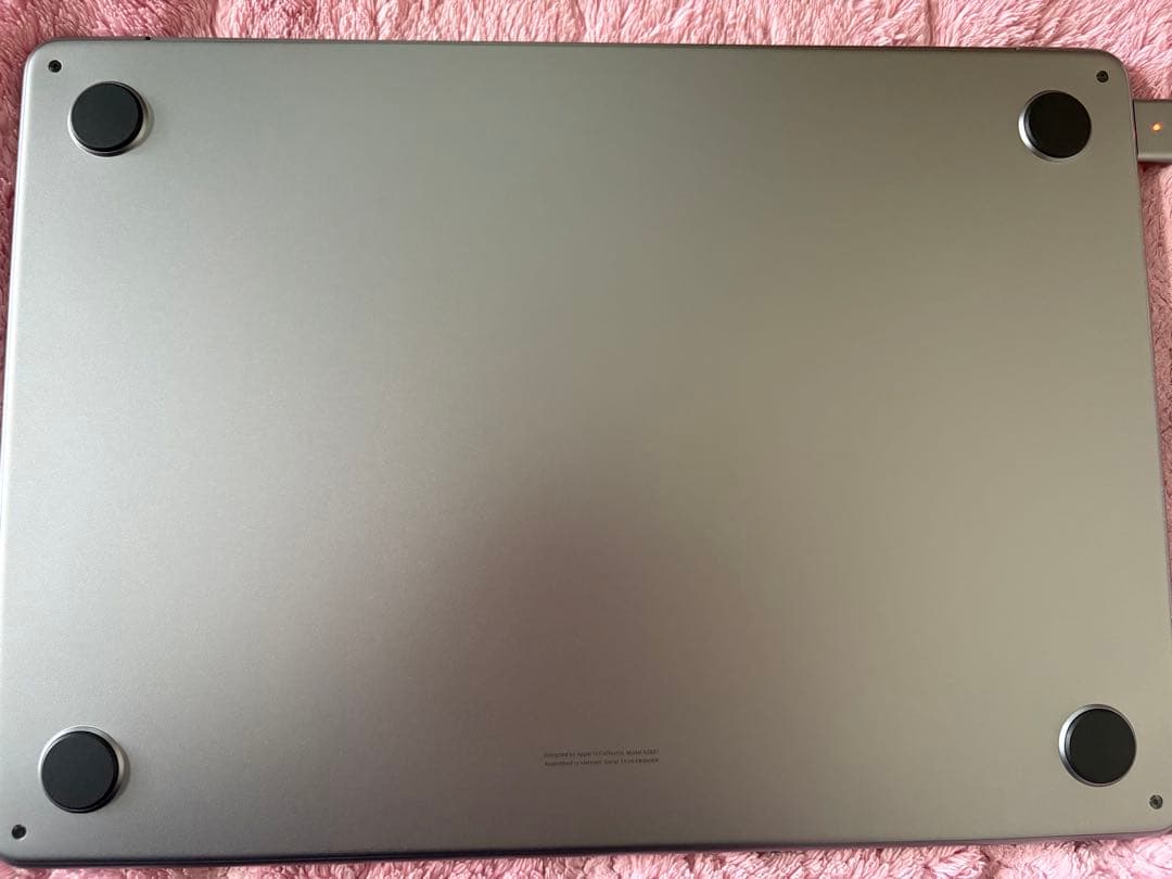 Apple MacBook 本体 充電器付き