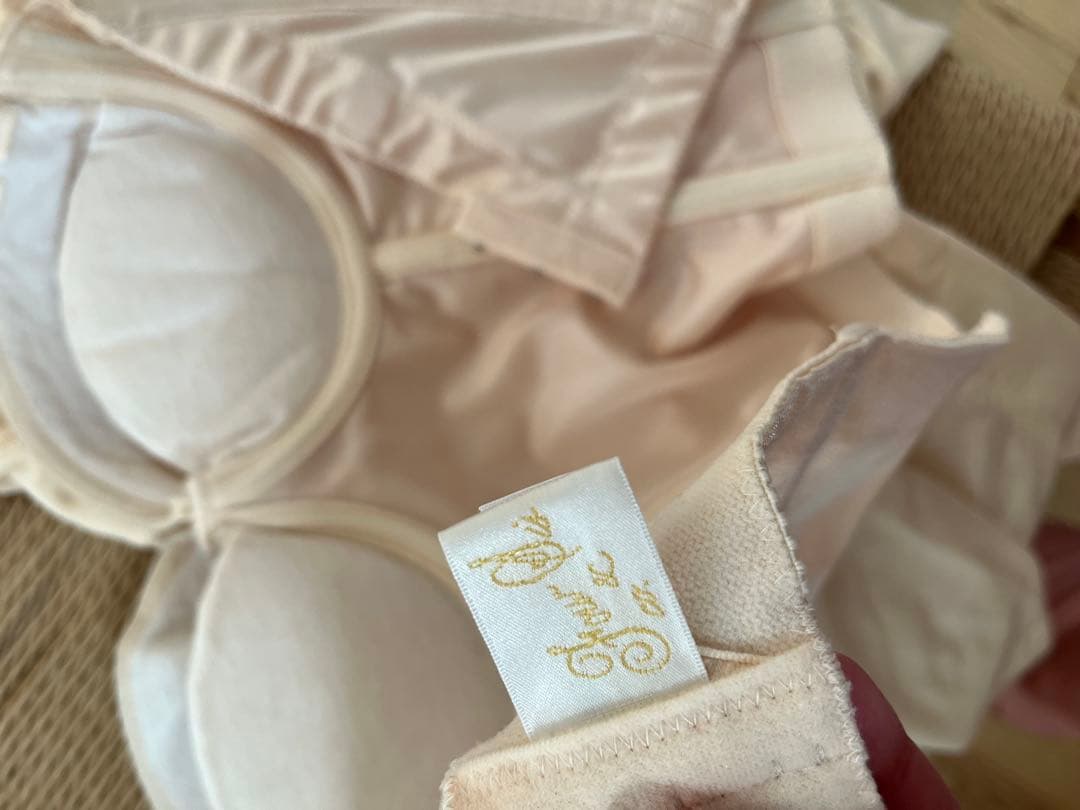 フォーシスアンドカンパニー　インナー