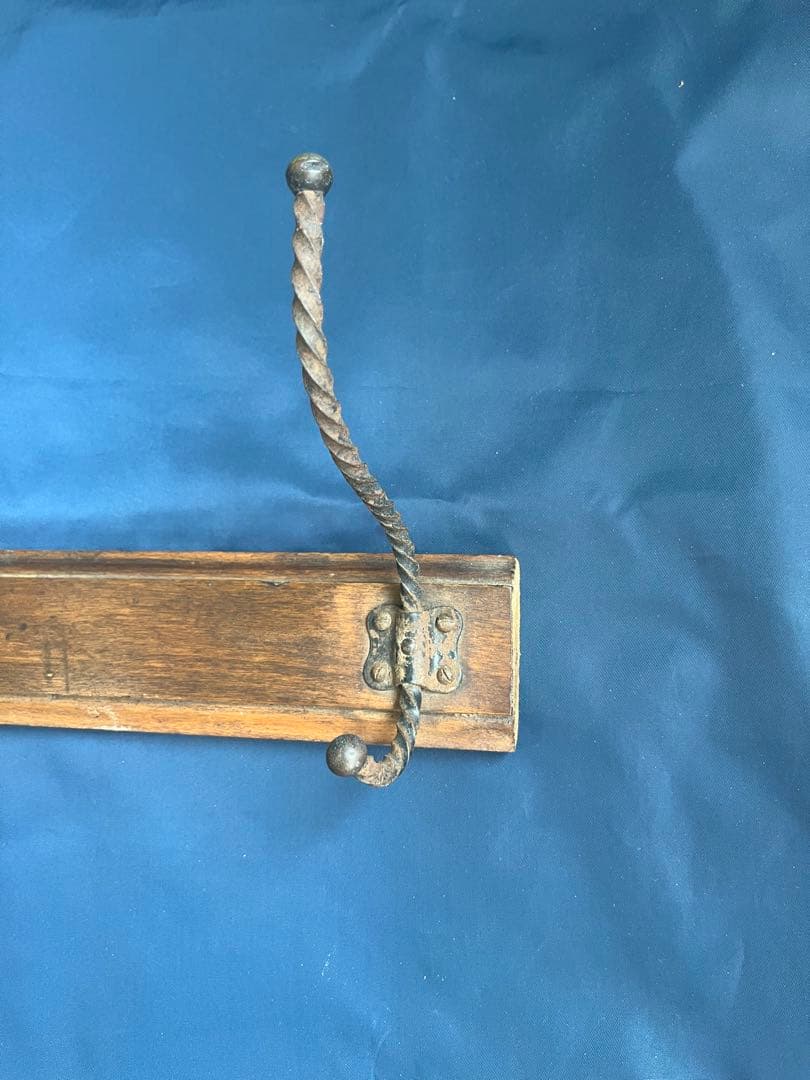 フランスアンティーク　壁掛けフック　ハンガー　ウォールフック　アイアン