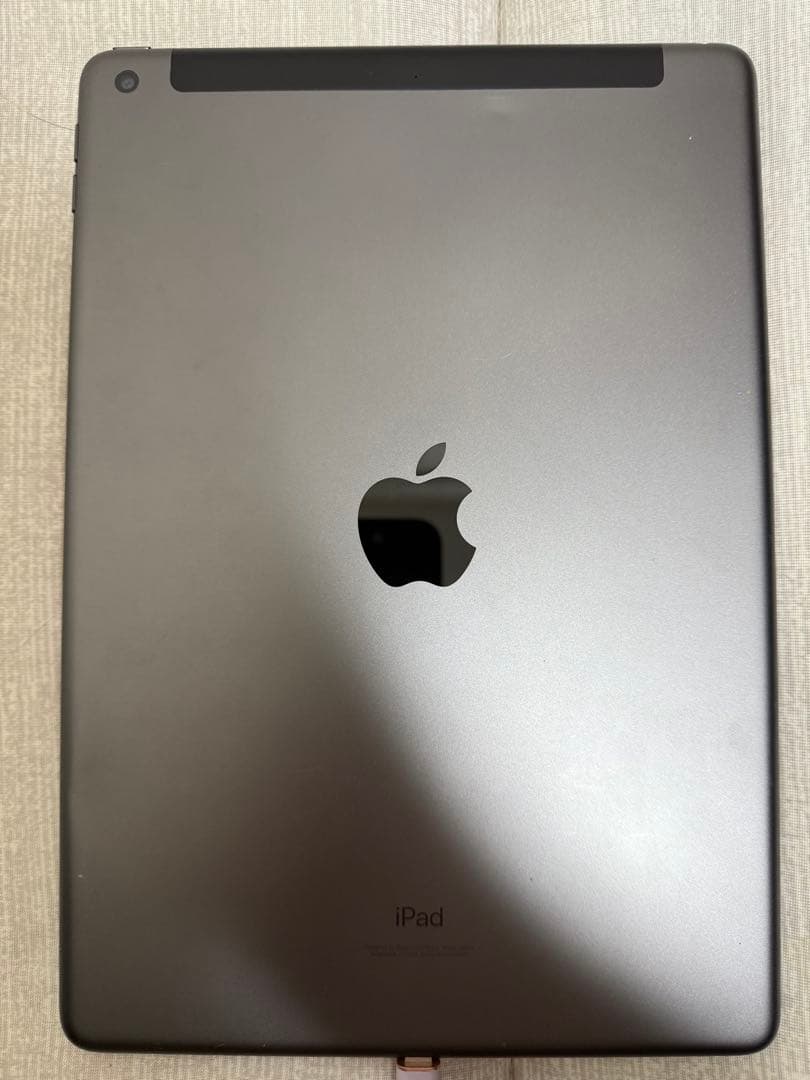 iPad (第9世代) スペースグレー Wi-Fi+Cellular64G