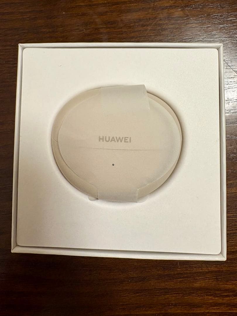 マ*ル様 HUAWEI FreeClip ベージュ