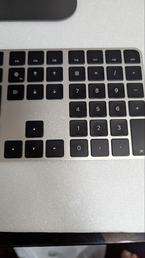 ま*も様 iMac Pro 2017 Xeon8C 32GB 1TB Vega5