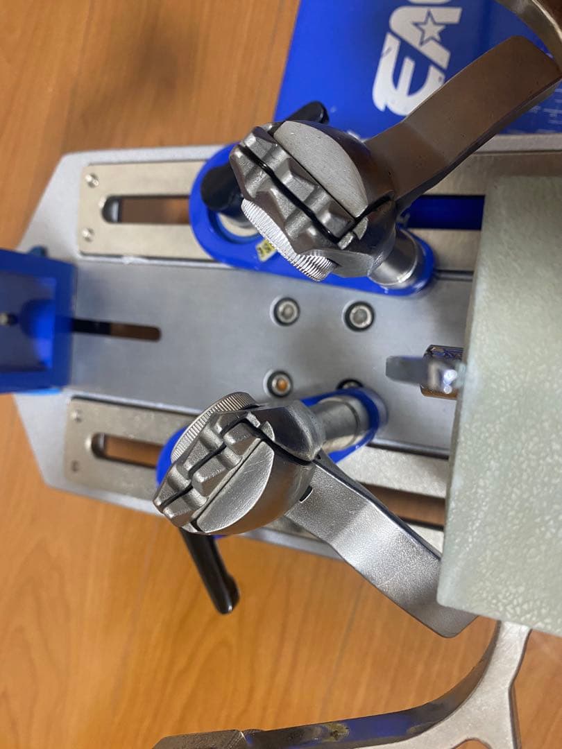 【値下げ交渉可！】テニス ガット張り ストリングマシン イグナス製