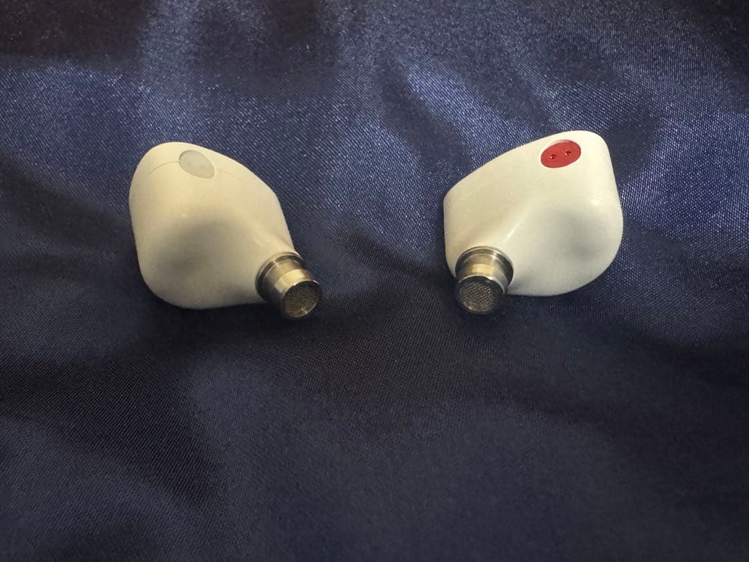 DK3001 BD 2ピン 美品