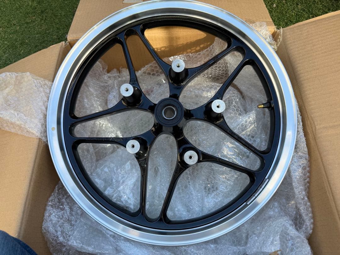 CB1100 純正キャストホイール　フロント&リヤセット