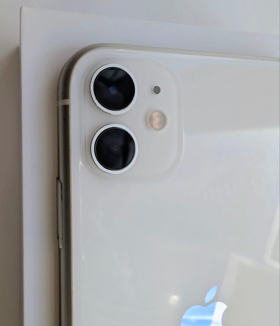 iPhone11 128GB ホワイト SIMフリー MHDJ3J/A 箱付