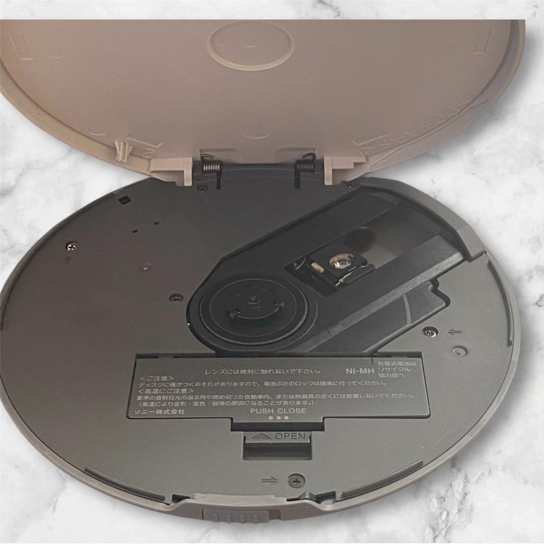 良品♪【SONY】ソニーCDウォークマン D-NE730/ブルー