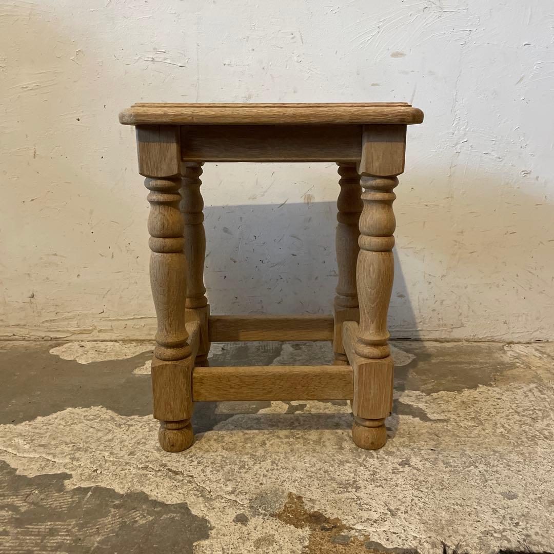 年末・年始SALE ビンテージ　サイドテーブル ベッドサイドテーブル　小　剥離