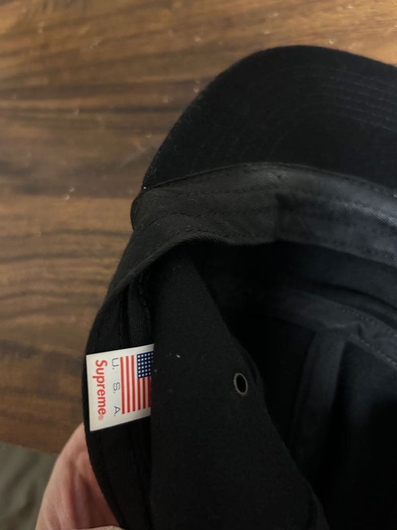 Supreme 黒キャップ ウール素材