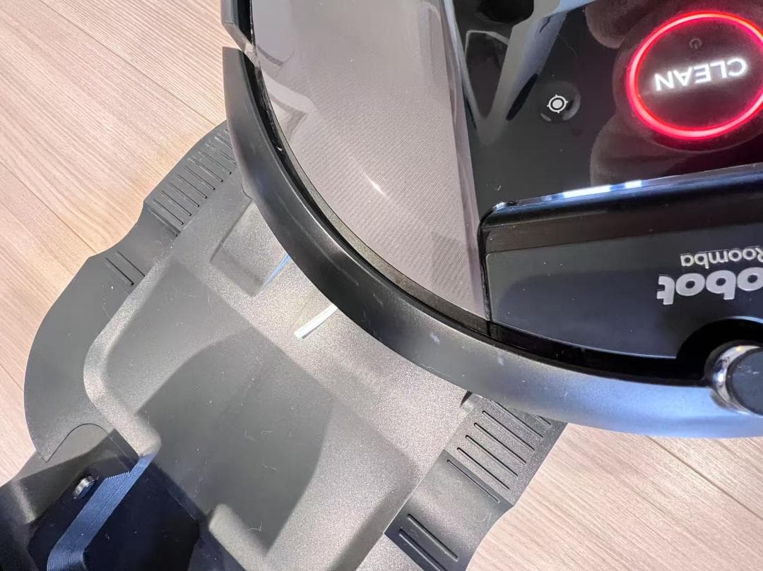 iRobot Roomba ルンバ i7+ (純正交換用パーツ付き)　美品