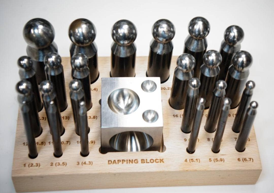 依頼者　矢坊主24本+サイコロ台　リング　ベル　レザークラフト