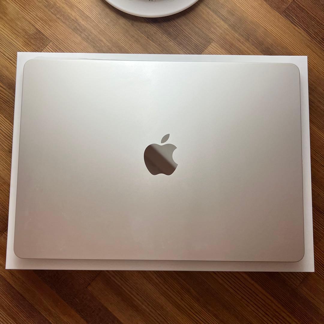 MacBookAir M2 16GB 256GB スターライト