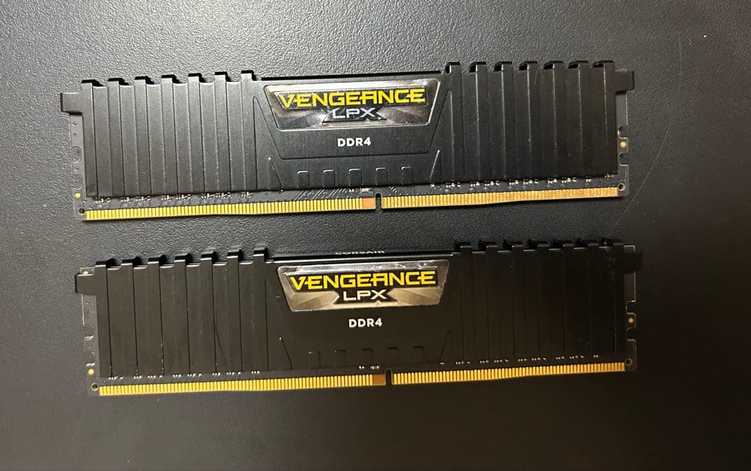 CORSAIR VENGEANCE LPX DDR4 メモリ 16GB