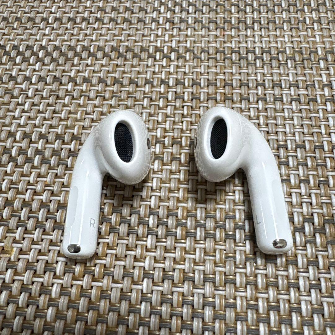 AirPods4 本体 ノイズキャンセリング搭載
