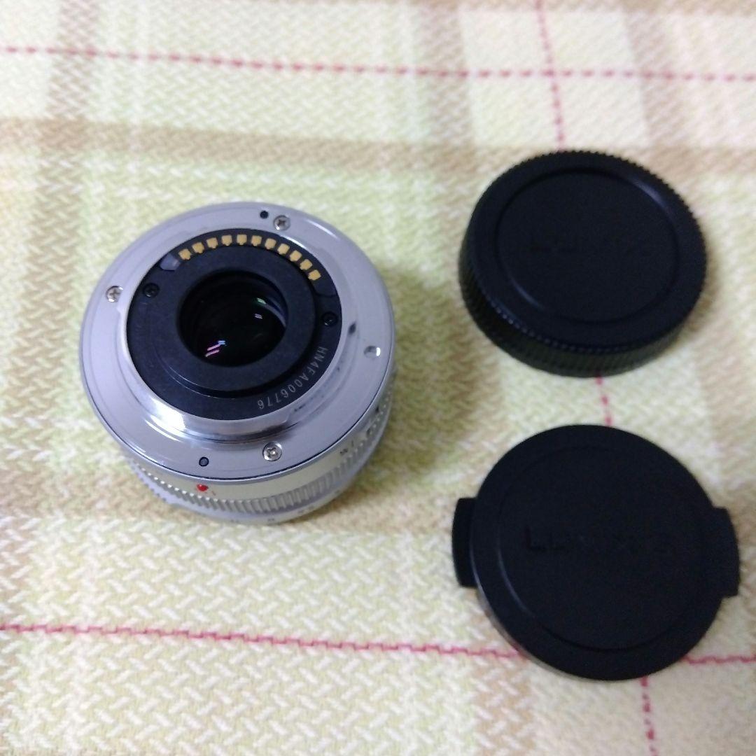 単焦点レンズ SUMMILUX 15mm F1.7 H-X015　シルバー