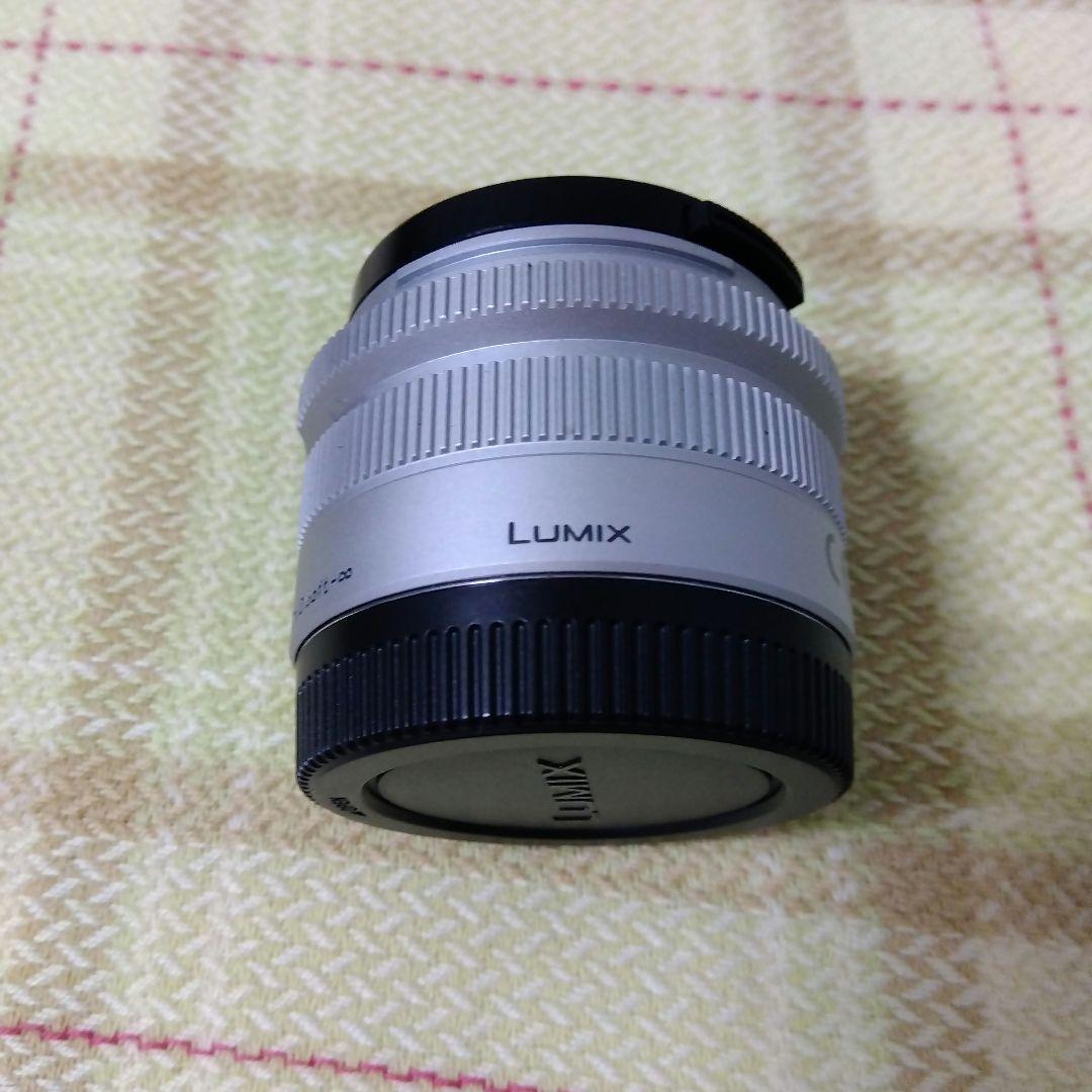 単焦点レンズ SUMMILUX 15mm F1.7 H-X015　シルバー