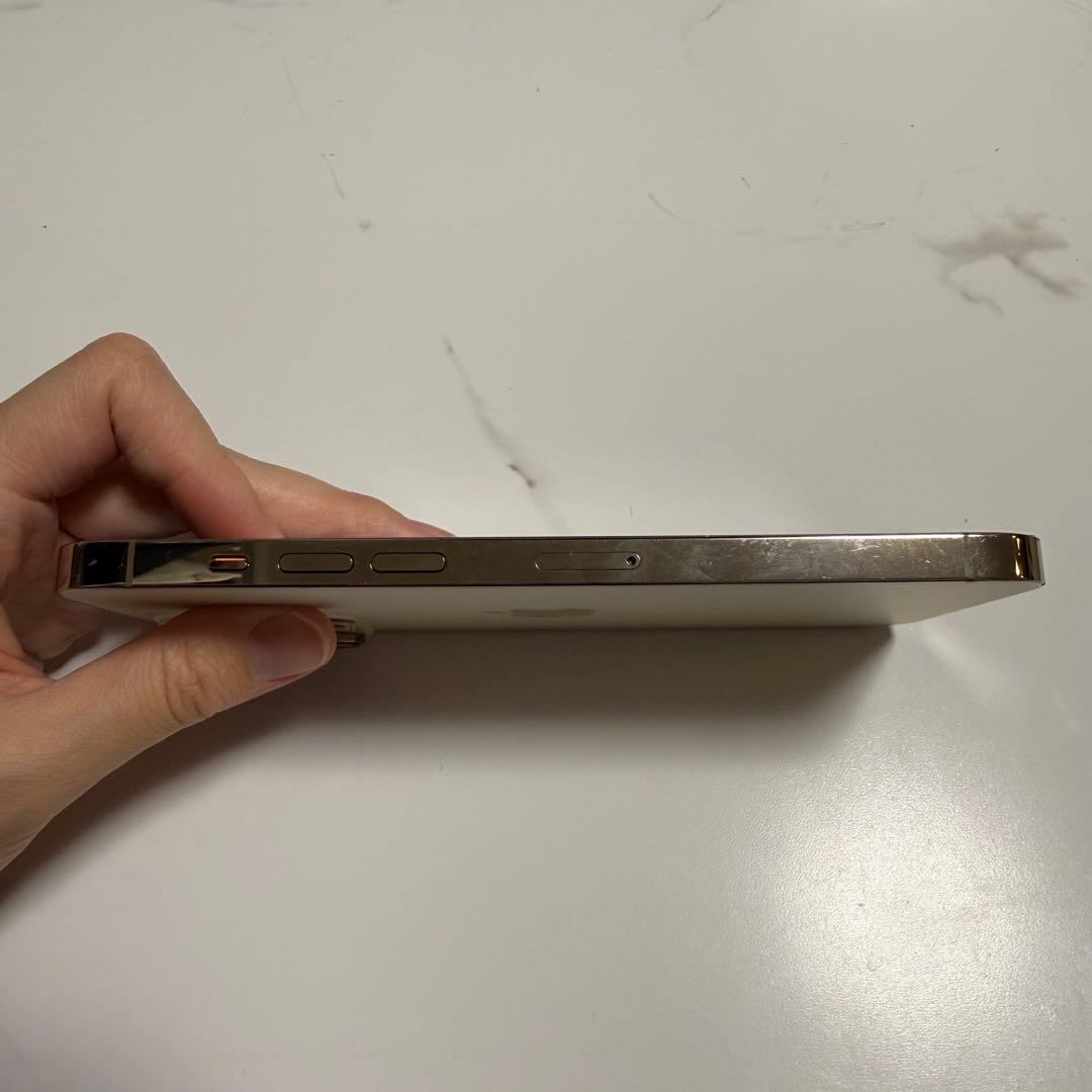 iPhone14Pro Max 128GB ゴールド　最大容量83%