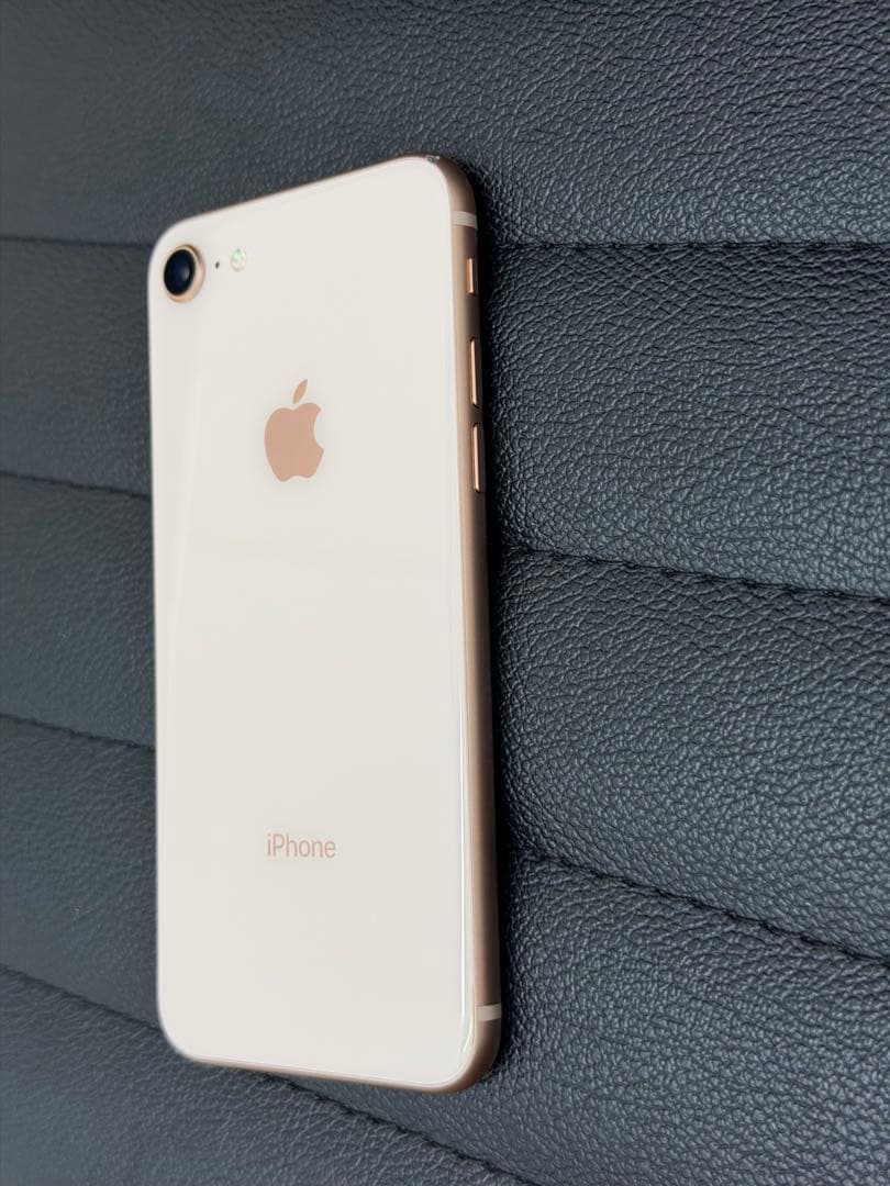 Apple iPhone 8 64GB ゴールド　美品　simフリー