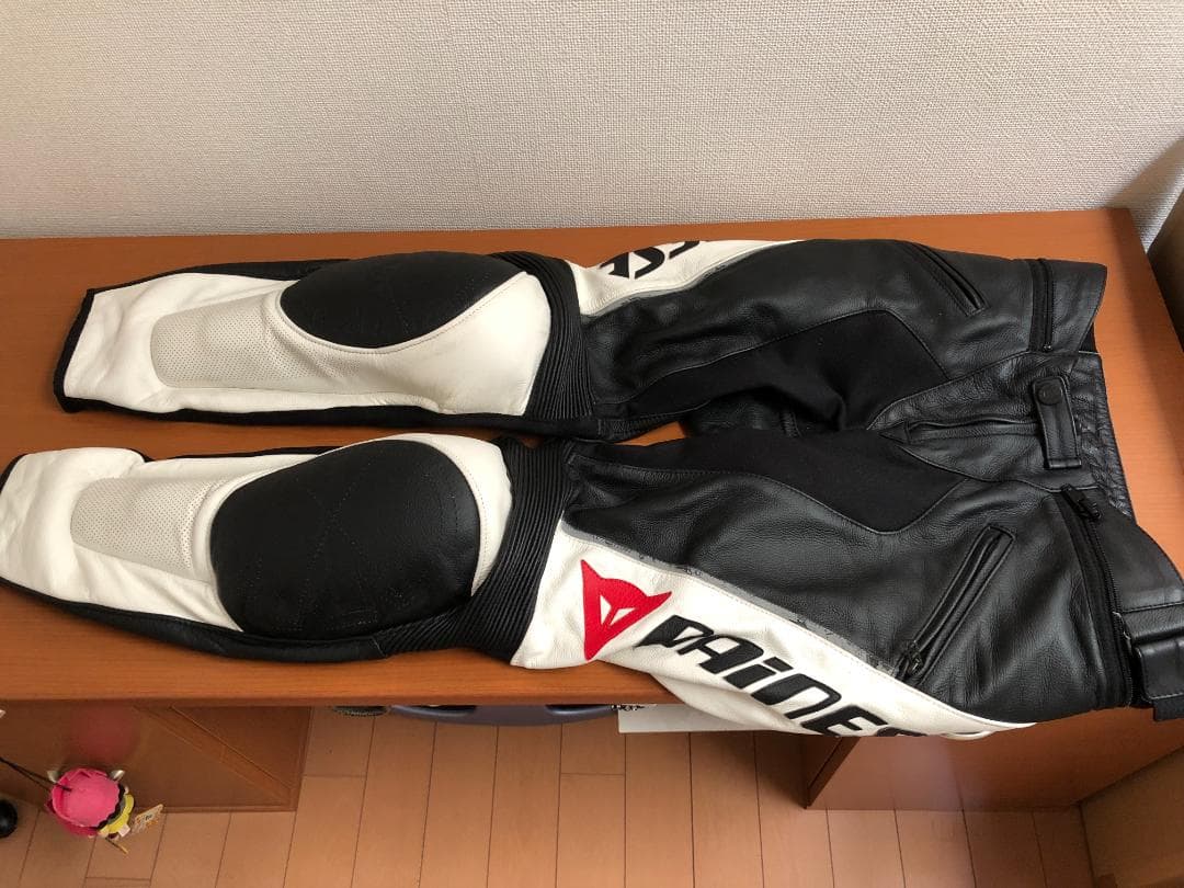 Dainese 革製バイクパンツ